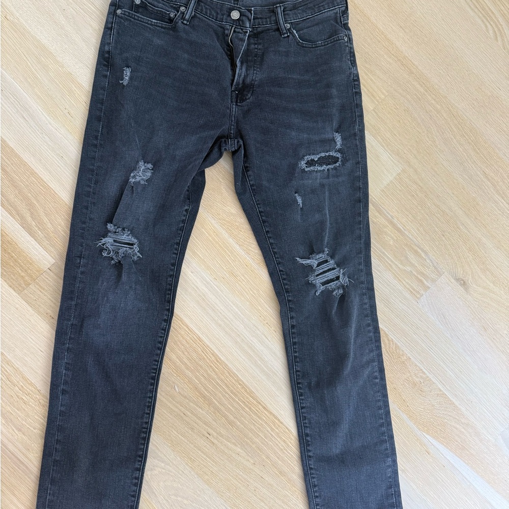Abercrombie & Fitch Distressed Gray Skinny Jeans